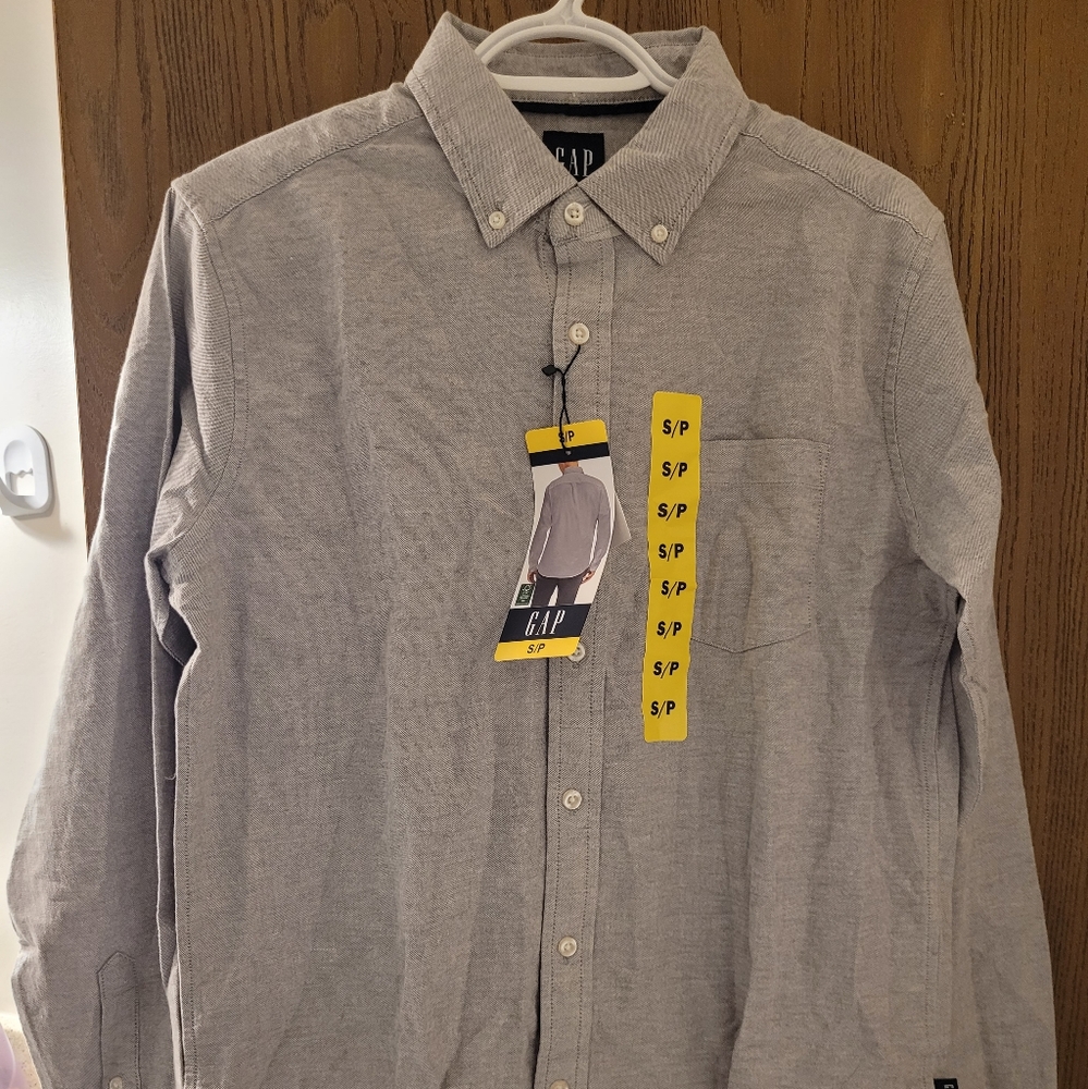 Gap Men's small long sleeve woven shirt